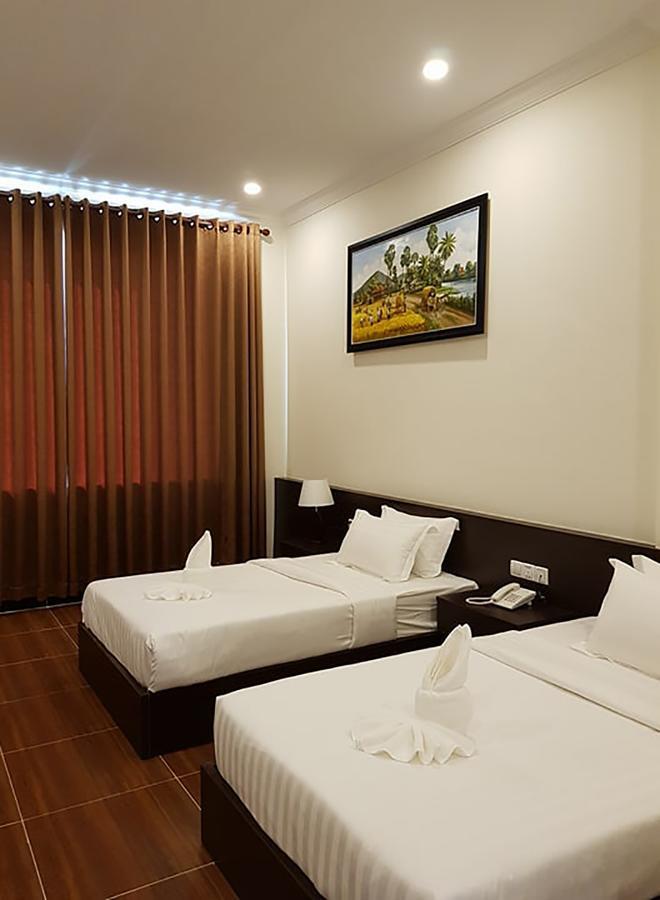 Apple Hotel Two - Near Phnom Penh Airport Exterior photo