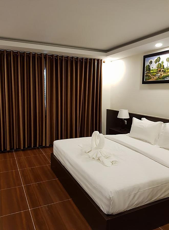 Apple Hotel Two - Near Phnom Penh Airport Exterior photo
